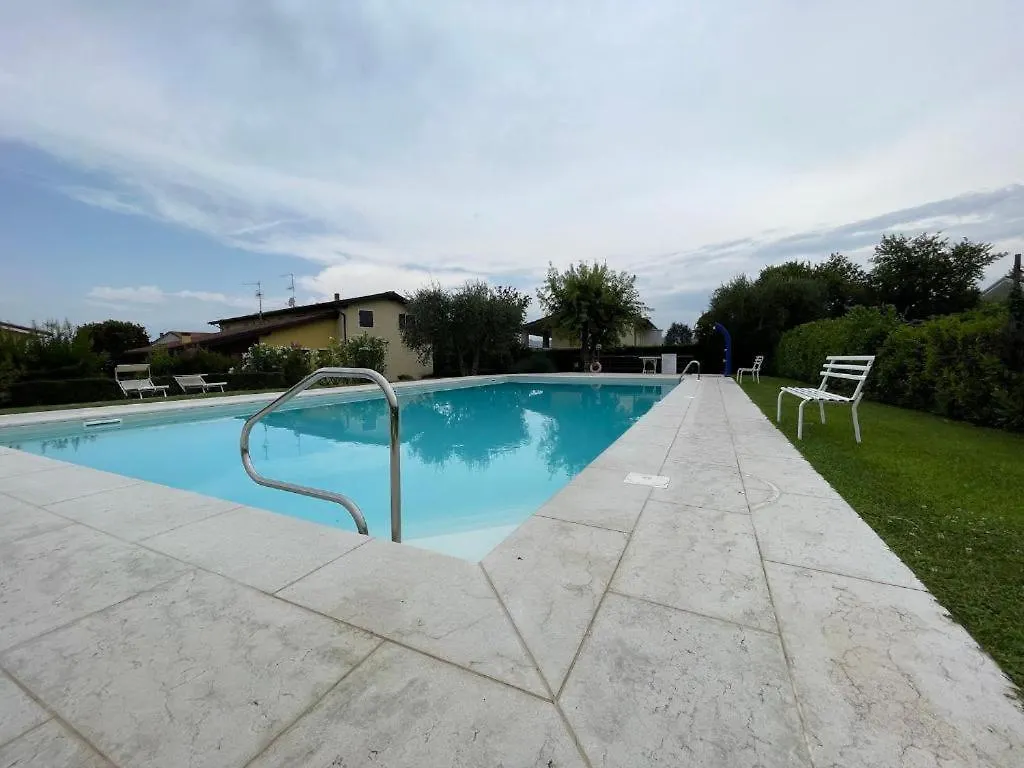 Country House Bardolino Apartment 0*,